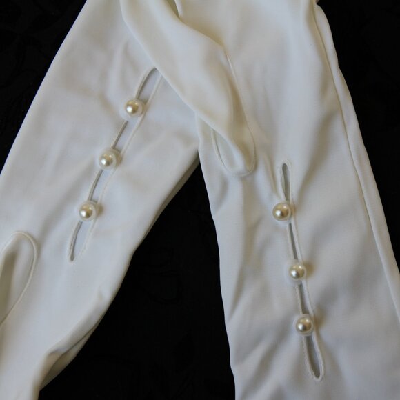 Long White Gloves 22 Inches (56 cm) with Elegant Pearl Buttons - Picture 5 of 11